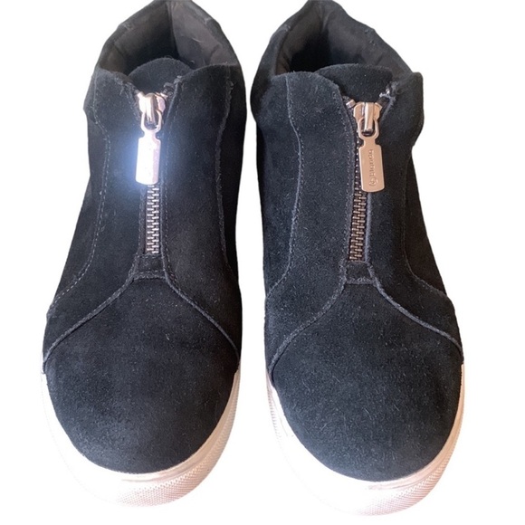 Blondo Glenda Black Suede Platform Front Zip Waterproof Sneaker Size 7M - Picture 4 of 10